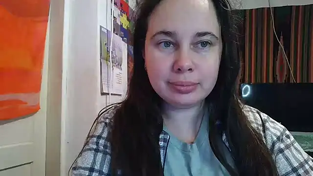 Cora Maro online show from 10.30.25