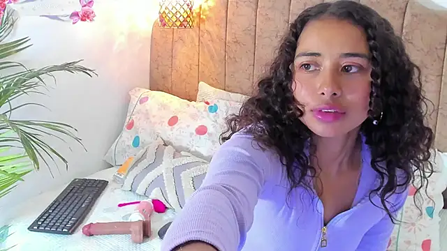 Snapshot of Ammy_nova chatting on 03.15.25 Ammy nova online show from 03.15.25