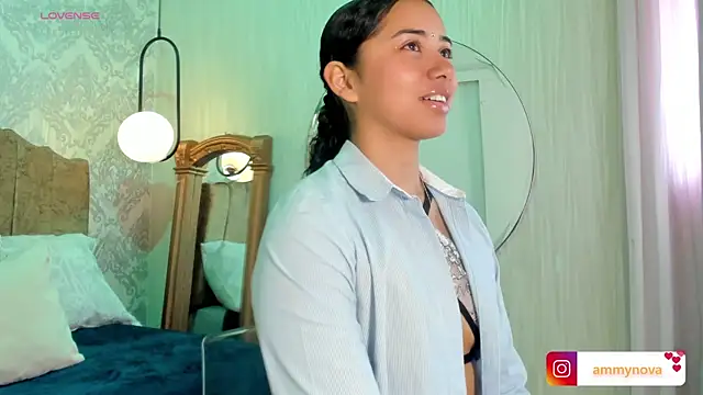 Snapshot of Ammy_nova chatting on 11.26.25 Ammy nova online show from 11.26.25