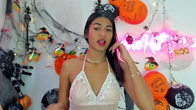 BarbieHotLaura online show from 10.26.25