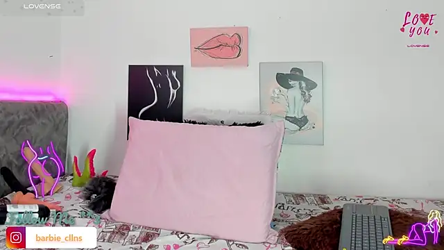 BarbieHotLaura online show from 11.22.25