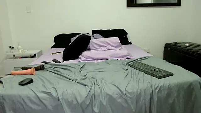 AnnieRoss69 online show from 12.03.24