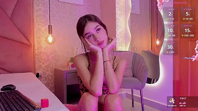 Snapshot of salome-brown chatting on 01.07.25 salome-brown online show from 01.07.25