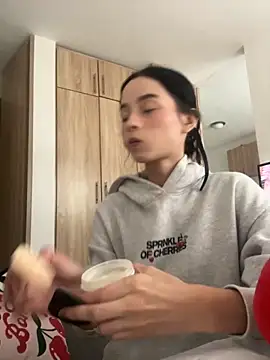 Snapshot of salome-brown chatting on 11.21.25 salome-brown online show from 11.21.25