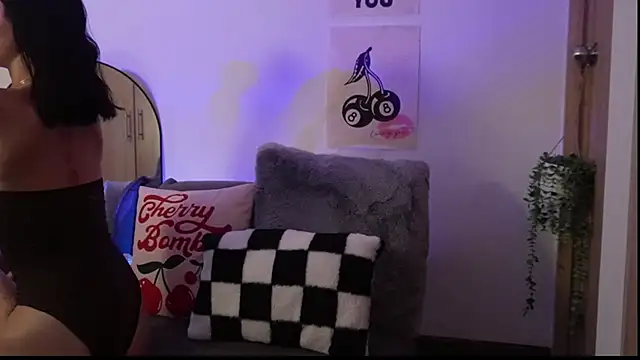 Snapshot of salome-brown chatting on 12.04.25 salome-brown online show from 12.04.25