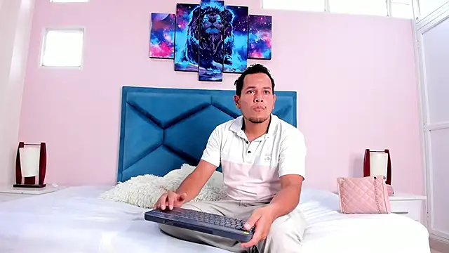 Snapshot of KattiaRose chatting on 12.07.24 KattiaRose online show from 12.07.24