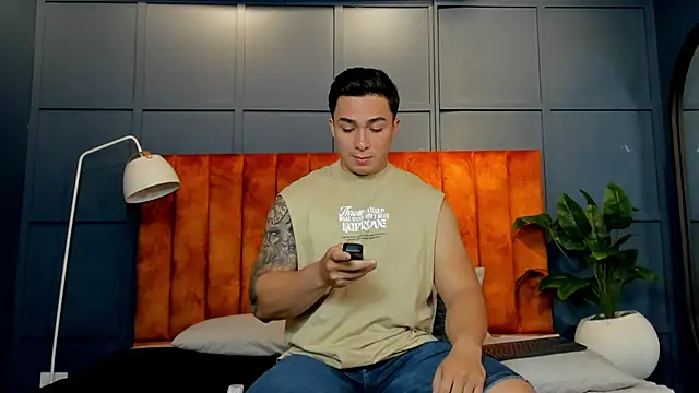 Ryan Hunt online show from 02.04.25