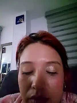Snapshot of LorenRosse chatting on 02.24.25 LorenRosse online show from 02.24.25