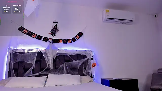 Sthef Castle online show from 10.29.25