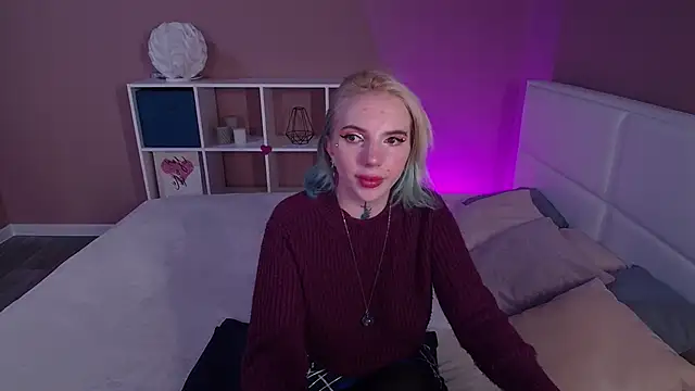 Snapshot of AnneTenet chatting on 01.30.25 AnneTenet online show from 01.30.25