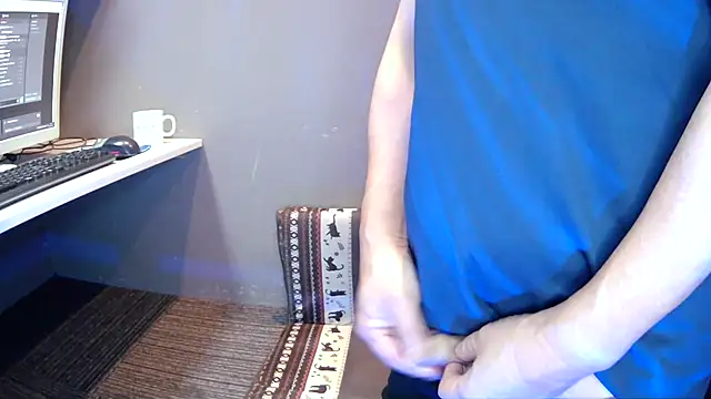 Snapshot of agaupt2 chatting on 12.08.24 agaupt2 online show from 12.08.24