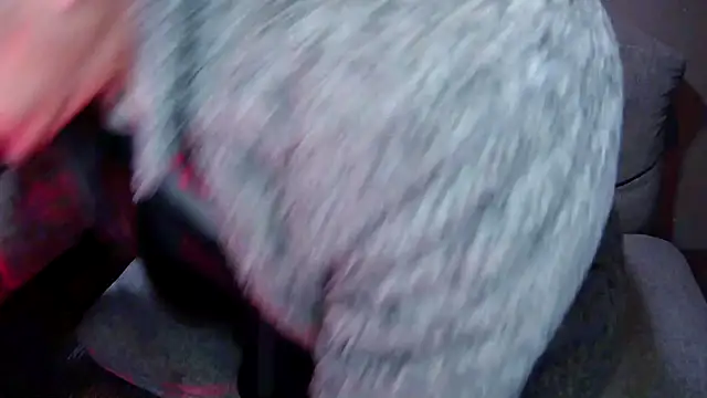 Snapshot of agaupt2 chatting on 12.24.24 agaupt2 online show from 12.24.24