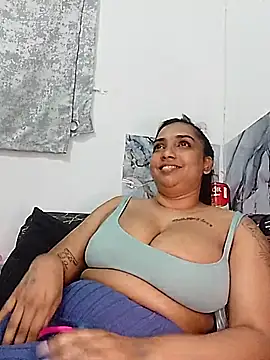 Snapshot of GORGEOUSLIPS chatting on 12.03.25 GORGEOUSLIPS online show from 12.03.25