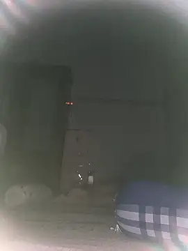 Snapshot of girldam95 chatting on 12.03.25 girldam95 online show from 12.03.25