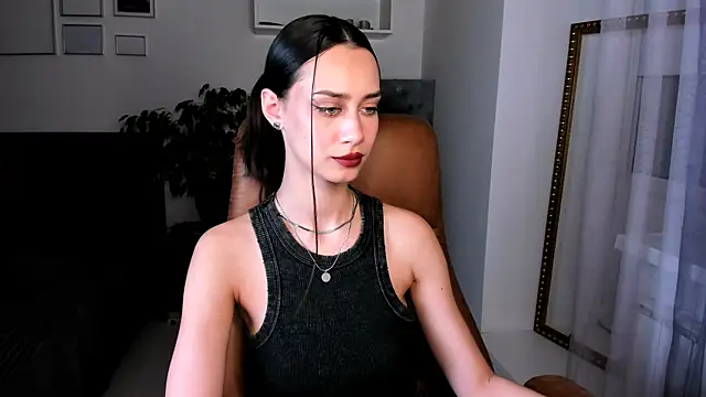 Snapshot of unaericaabistrong chatting on 12.21.24 unaericaabistrong online show from 12.21.24