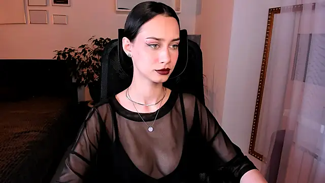 Snapshot of unaericaabistrong chatting on 12.27.24 unaericaabistrong online show from 12.27.24