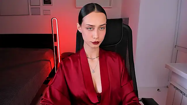 Snapshot of unaericaabistrong chatting on 10.06.25 unaericaabistrong online show from 10.06.25