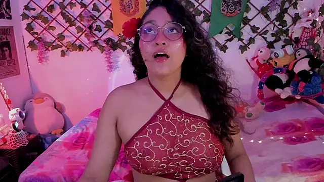 Snapshot of cutepie_uwu_ chatting on 02.02.25 cutepie uwu online show from 02.02.25