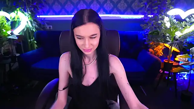 Snapshot of Snow_WhiteeeX chatting on 01.11.25 Snow WhiteeeX online show from 01.11.25