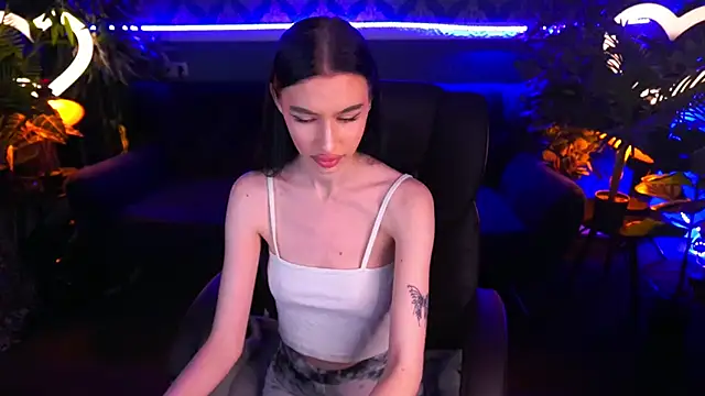 Snapshot of Snow_WhiteeeX chatting on 01.16.25 Snow WhiteeeX online show from 01.16.25