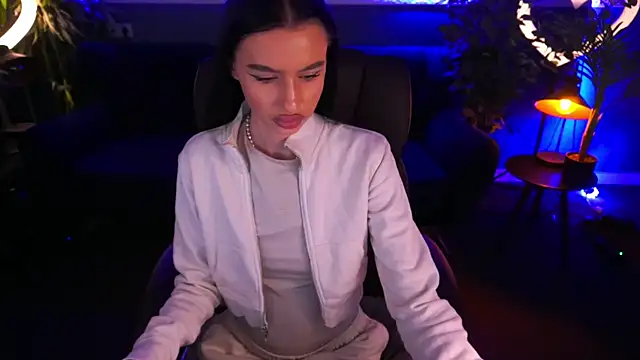 Snapshot of Snow_WhiteeeX chatting on 01.29.25 Snow WhiteeeX online show from 01.29.25