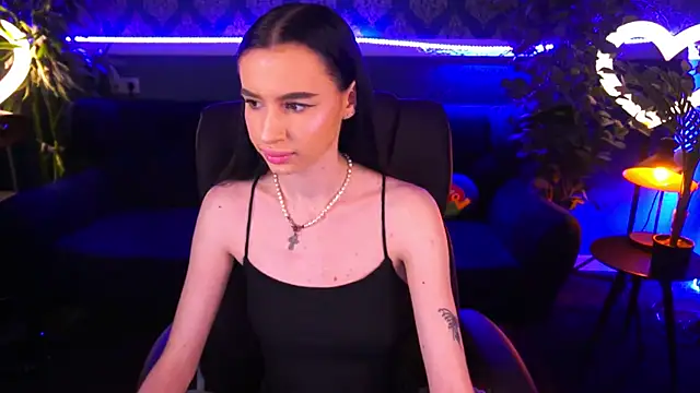 Snapshot of Snow_WhiteeeX chatting on 01.30.25 Snow WhiteeeX online show from 01.30.25