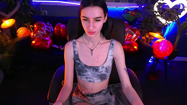 Snapshot of Snow_WhiteeeX chatting on 02.09.25 Snow WhiteeeX online show from 02.09.25