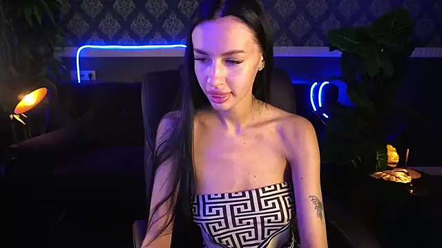 Snapshot of Snow_WhiteeeX chatting on 09.25.25 Snow WhiteeeX online show from 09.25.25