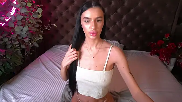 Snapshot of Snow_WhiteeeX chatting on 11.27.25 Snow WhiteeeX online show from 11.27.25