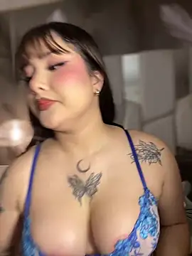 Snapshot of AHRI_LEE chatting on 12.13.24 AHRI LEE online show from 12.13.24