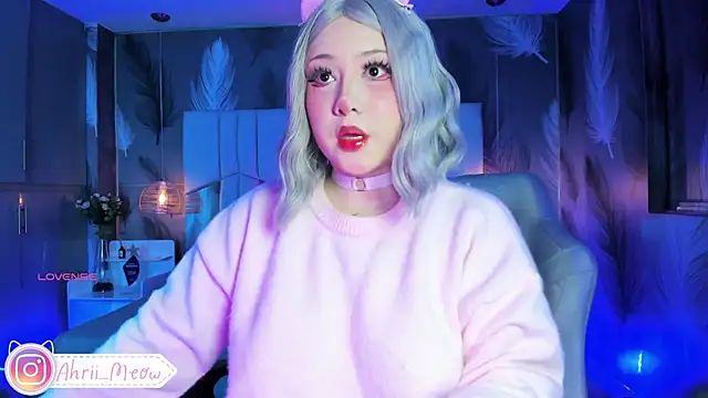 Snapshot of AHRI_LEE chatting on 01.01.25 AHRI LEE online show from 01.01.25