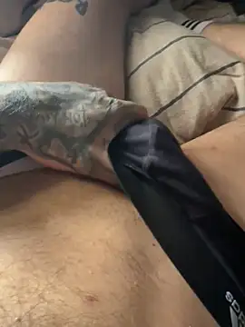 Snapshot of hottwoboys chatting on 04.12.26 hottwoboys online show from 04.12.26