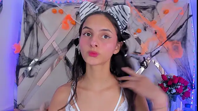 ninaht online show from 10.29.25