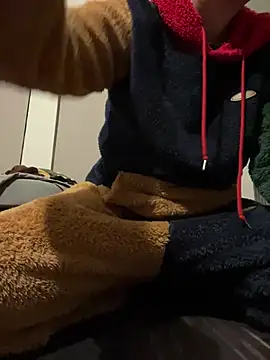 Snapshot of kensnb chatting on 01.22.25 kensnb online show from 01.22.25