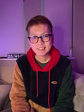 Snapshot of kensnb chatting on 01.25.25 kensnb online show from 01.25.25