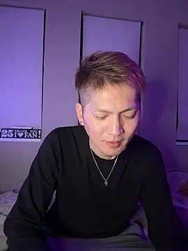 Snapshot of kensnb chatting on 01.26.25 kensnb online show from 01.26.25