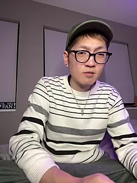 Snapshot of kensnb chatting on 01.28.25 kensnb online show from 01.28.25