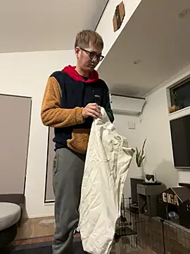 Snapshot of kensnb chatting on 02.03.25 kensnb online show from 02.03.25