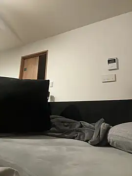 Snapshot of kensnb chatting on 02.14.25 kensnb online show from 02.14.25