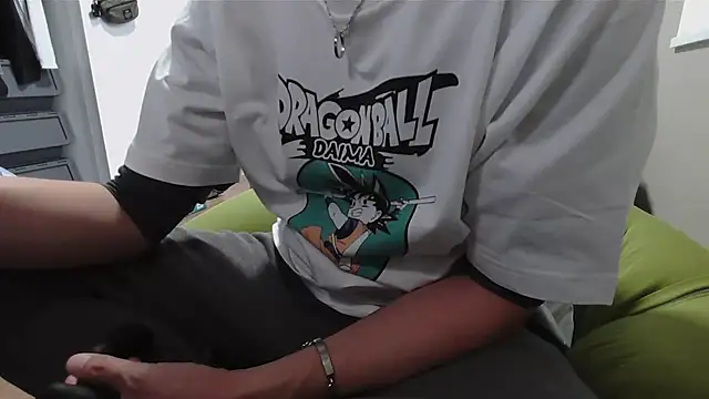 Snapshot of kensnb chatting on 02.21.25 kensnb online show from 02.21.25