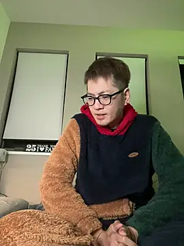 Snapshot of kensnb chatting on 02.24.25 kensnb online show from 02.24.25