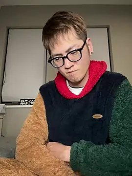 Snapshot of kensnb chatting on 03.08.25 kensnb online show from 03.08.25