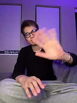 Snapshot of kensnb chatting on 03.11.25 kensnb online show from 03.11.25