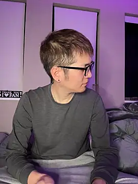 Snapshot of kensnb chatting on 03.14.25 kensnb online show from 03.14.25