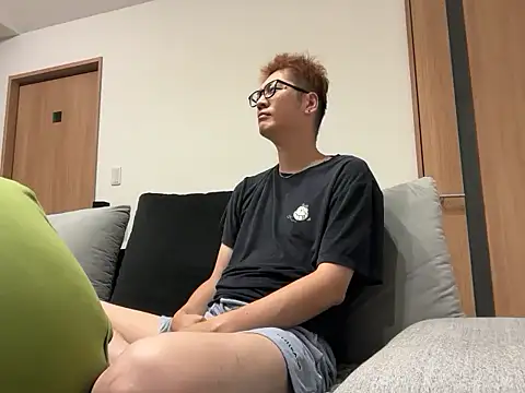 Snapshot of kensnb chatting on 09.17.25 kensnb online show from 09.17.25