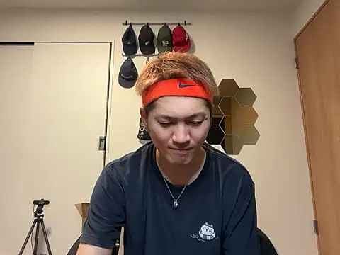 Snapshot of kensnb chatting on 09.26.25 kensnb online show from 09.26.25