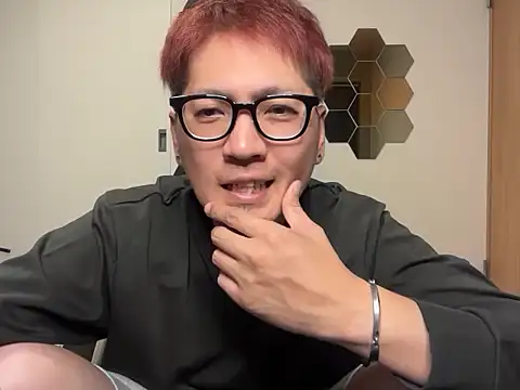 Snapshot of kensnb chatting on 10.16.25 kensnb online show from 10.16.25