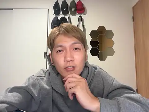 Snapshot of kensnb chatting on 12.05.25 kensnb online show from 12.05.25