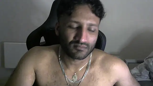 Snapshot of shadthebiguy chatting on 03.03.25 shadthebiguy online show from 03.03.25