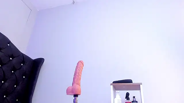 lannarusso  online show from 02.20.25